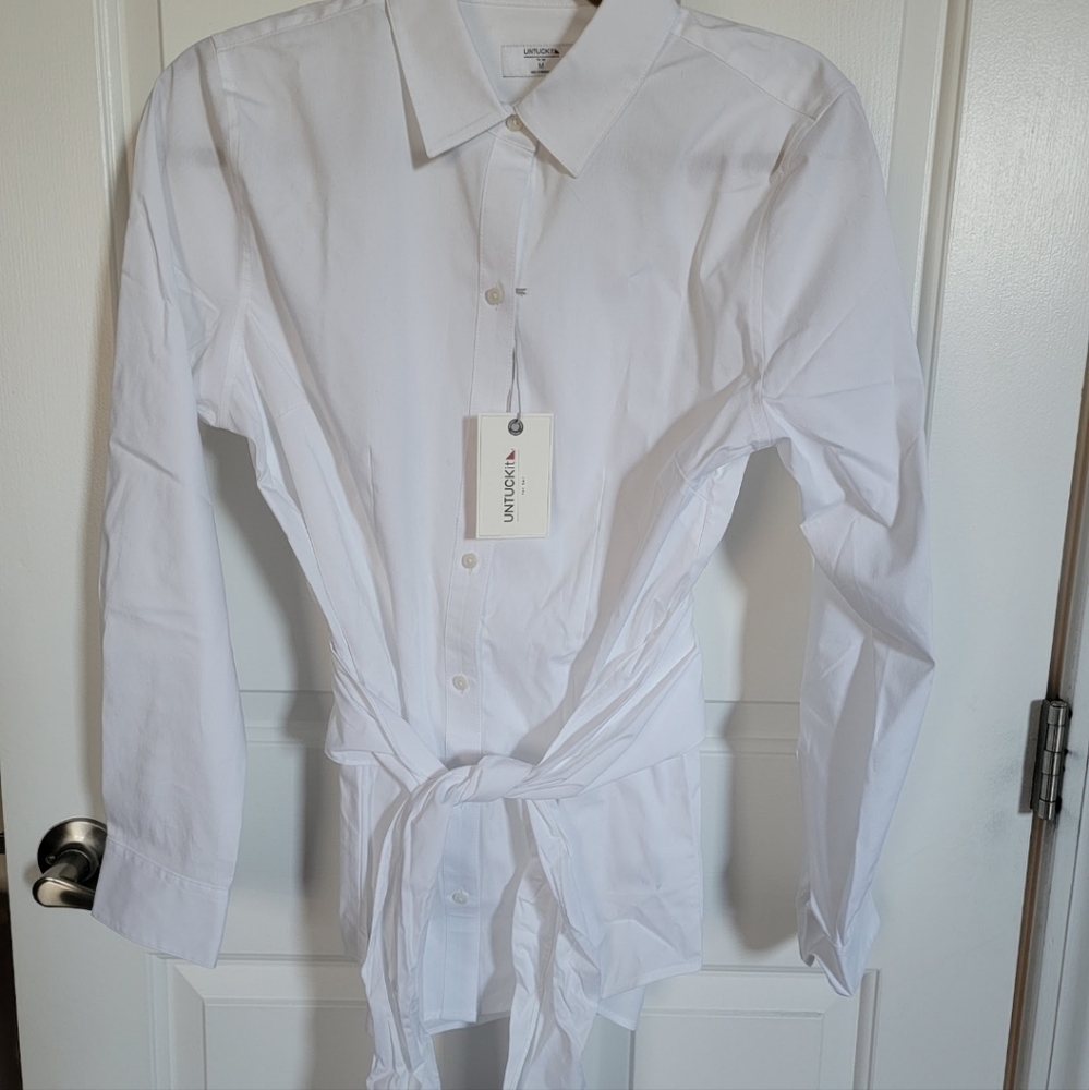Untuckit elle top